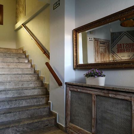 Hostal Becerril 贝塞里尔德拉谢拉 外观 照片