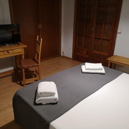 Hostal Becerril 贝塞里尔德拉谢拉 外观 照片