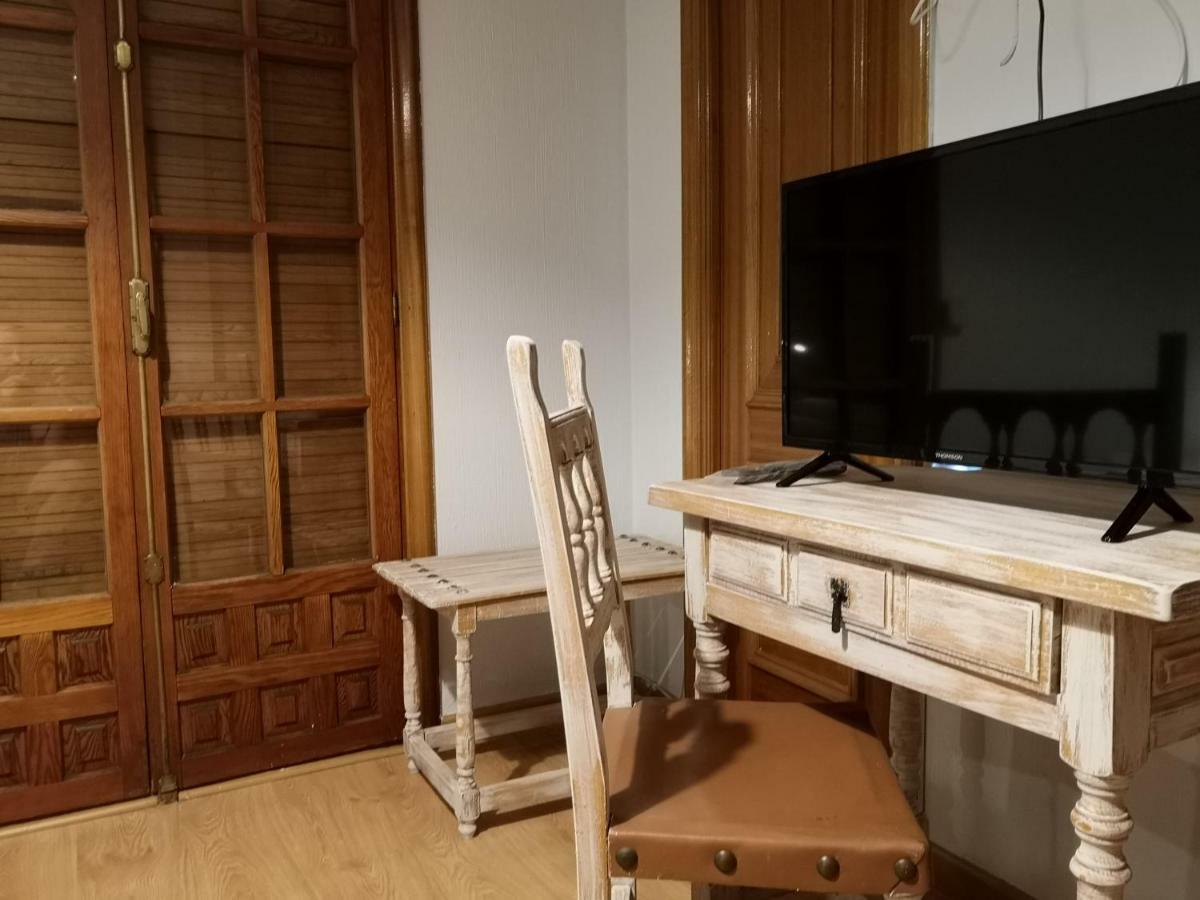 Hostal Becerril 贝塞里尔德拉谢拉 外观 照片